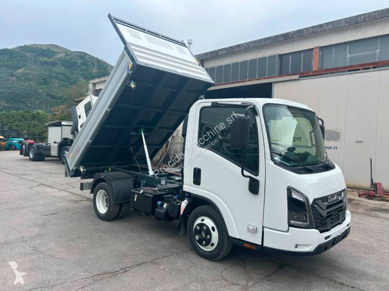 Kamion Isuzu