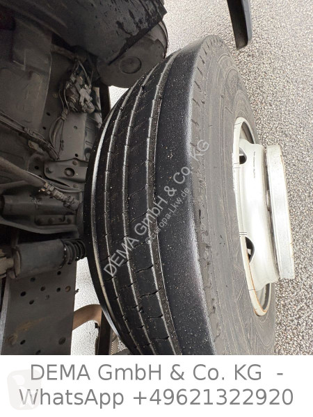 Teherautó Mercedes...