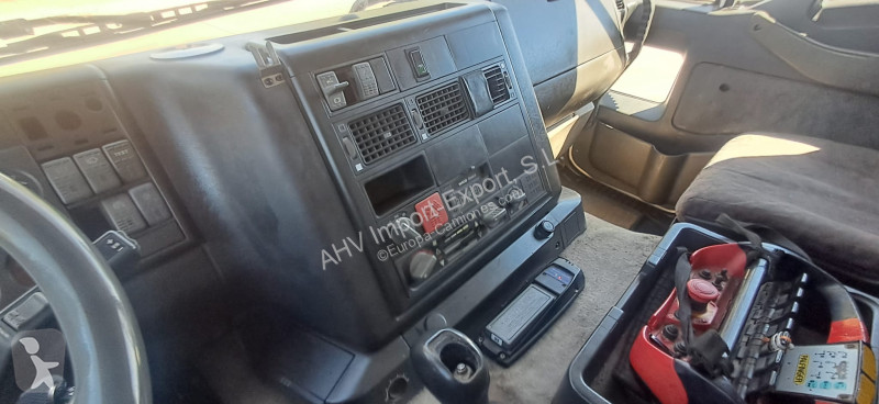 Iveco 350 tractor unit