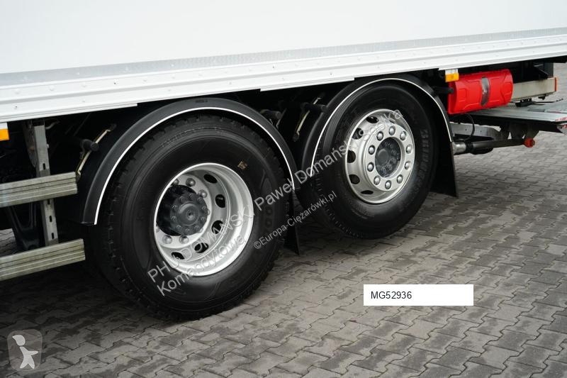 Kamion Volvo FM / 380 / EURO 6 / CHŁODNIA +...