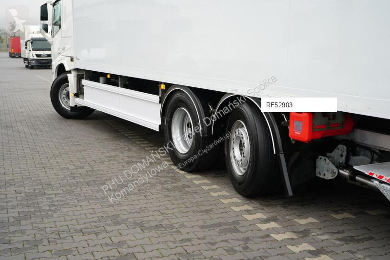 Kamión Volvo FM / 430 / ACC / E 6 / KONTENER +...