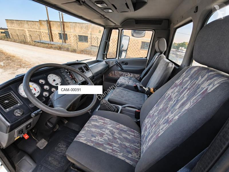 Nissan 5 Tn truck