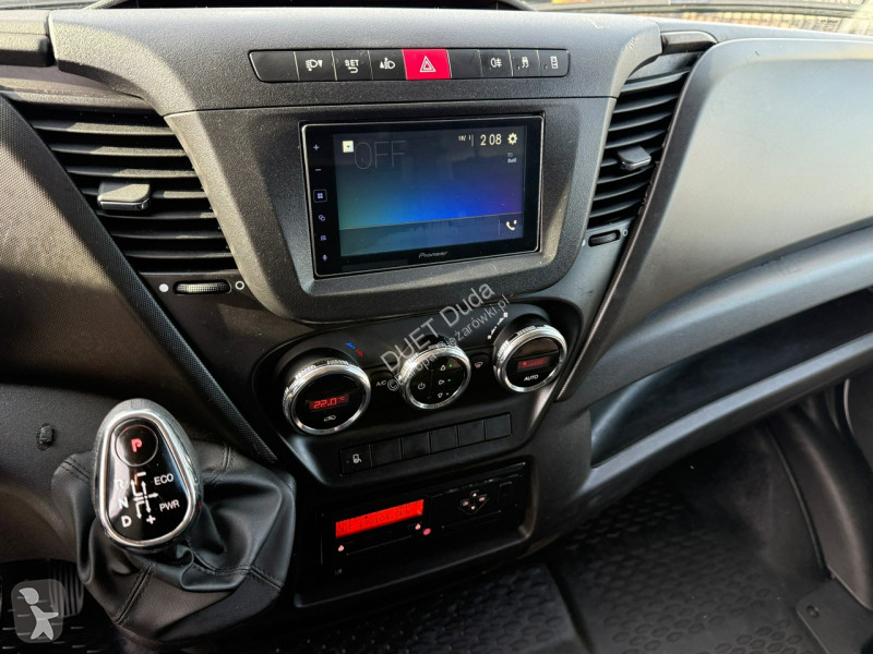 Kamion Iveco 72C18 Kontener HI-MATIC 15 Euro Palet