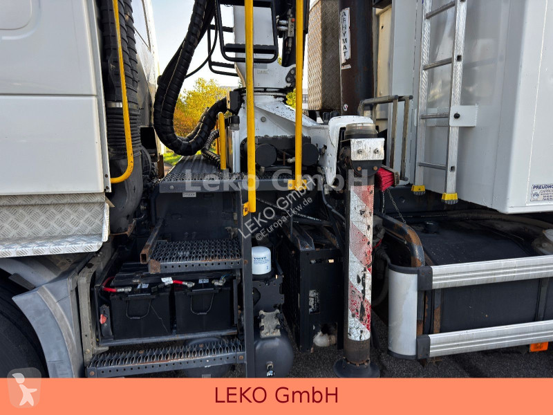 Teherautó Volvo 420 Liftachse