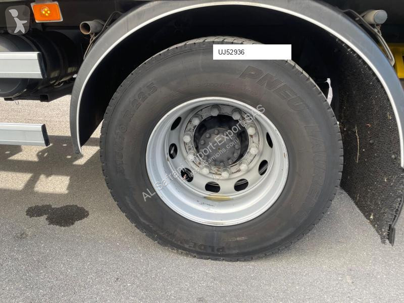 Lastbil Volvo FM 330