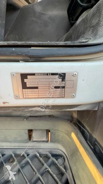 Teherautó Renault 320 DCI
