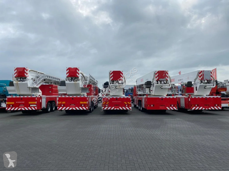 Camion Mercedes 3332 6X4 XCMG DG53C FIRE...