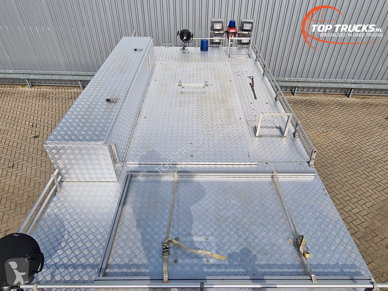 Kamion Mercedes AF 4x4 - 1.800 ltr - 600 ltr...