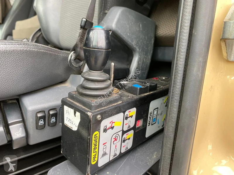 Kamion Scania 6X2 + PALFINGER...