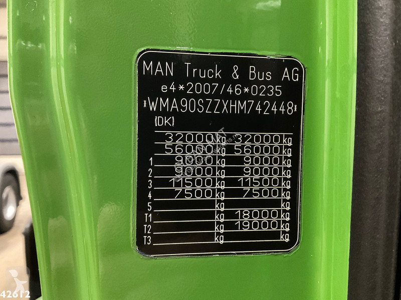 Camion MAN TGS 8x2 Euro 6 HMF 26 Tonmeter...