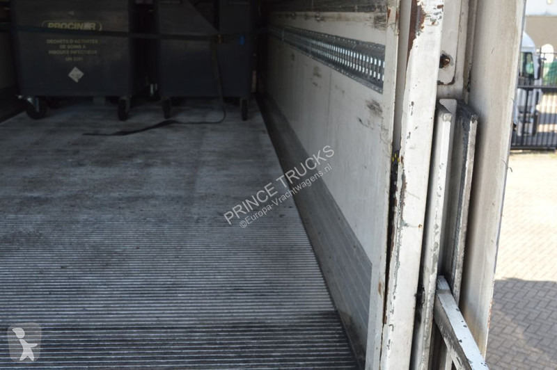 Vrachtwagen Renault 270 * MANUAL * EURO5 * 4X2 *