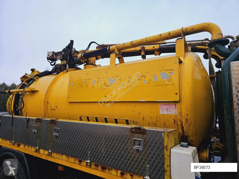 شاحنة Volvo FULLER TANKERS 2008 WUKO for...