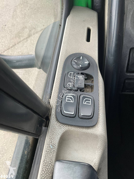 Camion DAF FAX 85  410 Euro 5 Fassi 66 Tonmeter...