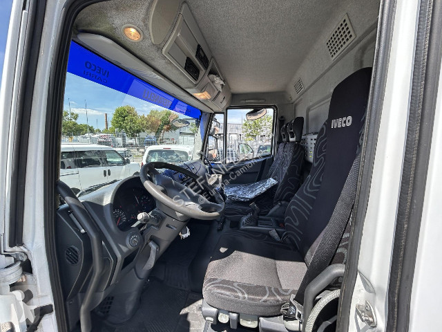 Camion Iveco EUROCARGO ML120E21/P BOX + SPONDA