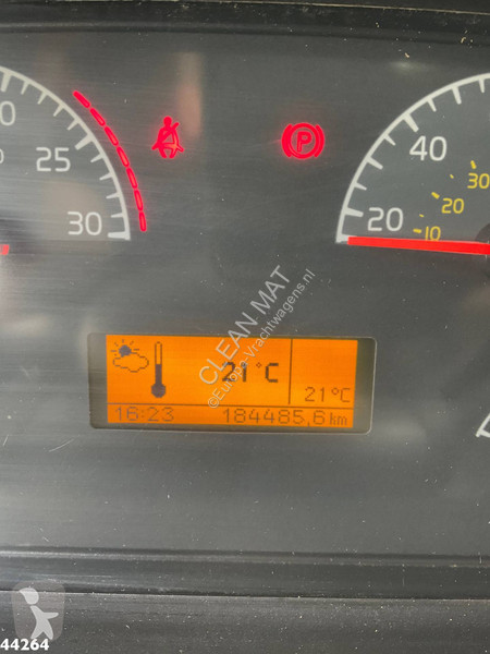 Camion Volvo 340 4x4 Palfinger 10 Tonmeter...