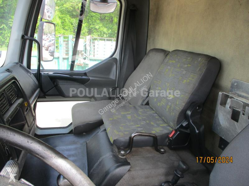 Vägmaskiner Renault HY0CUREUR cuve 6,8m3