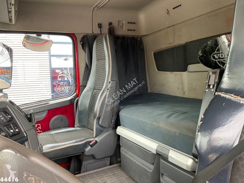 Kamion Volvo FH  8x4 Fassi 27 Tonmeter...