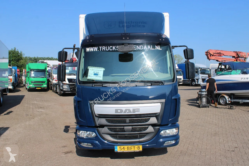 Kamion DAF 210 + EURO 6 + LIFT + 12T