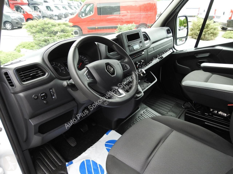 Autoutilitară Renault MASTER PLANDEKA 10 PALET...