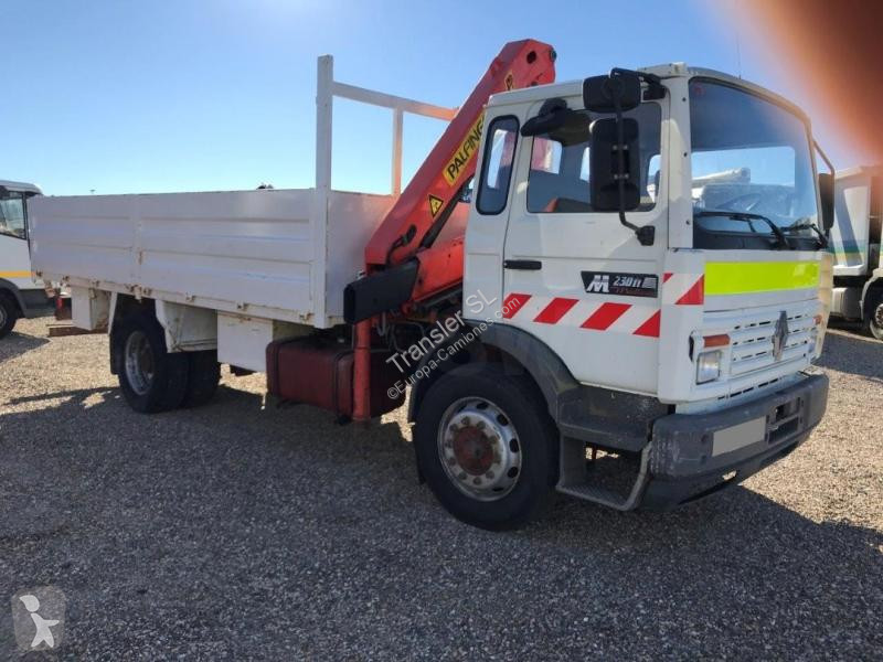Kamion Renault 230