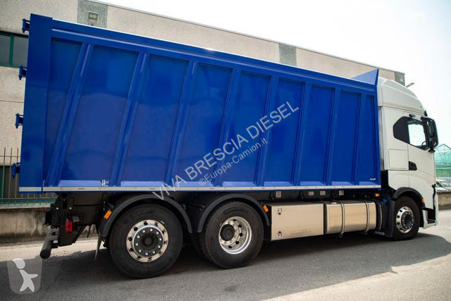 شاحنة Iveco S WAY 260S53