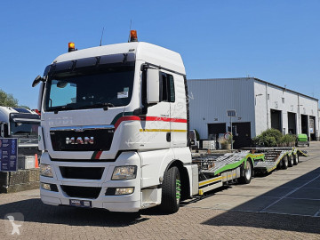 Lastbil biltransport MAN