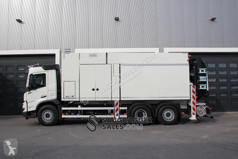 Camion Volvo 500 MTS DINO 8 Suction Excavator