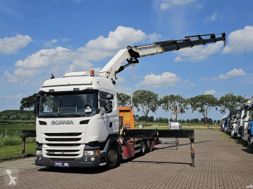 Camion grue Scania