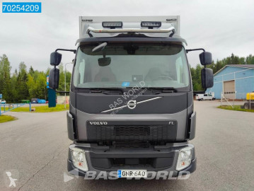 Camion fourgon Volvo