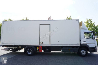 Camion fourgon Mercedes