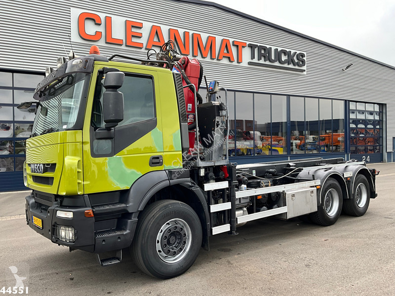 Camion Iveco AD260T41 6x4 HMF 16 Tonmeter Z-kraan