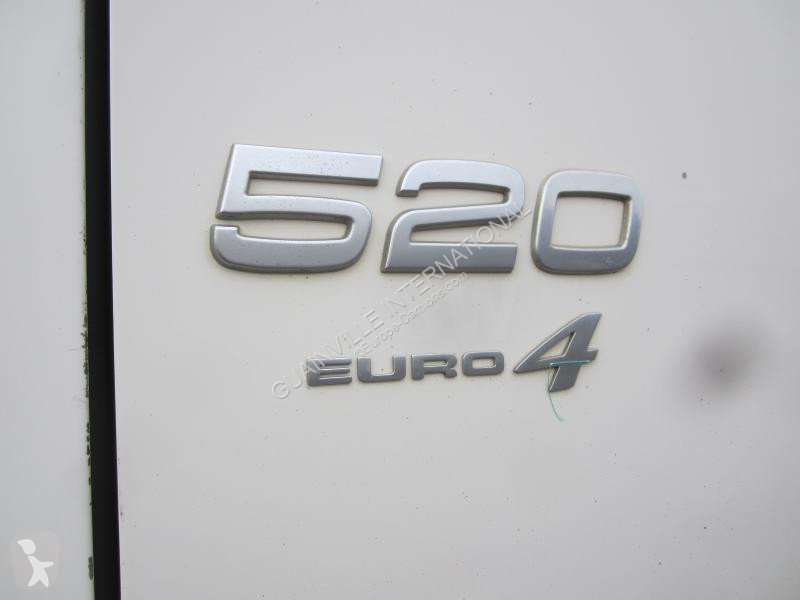 Kamion Volvo 520