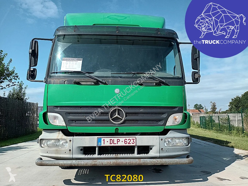 Kamion Mercedes 1018