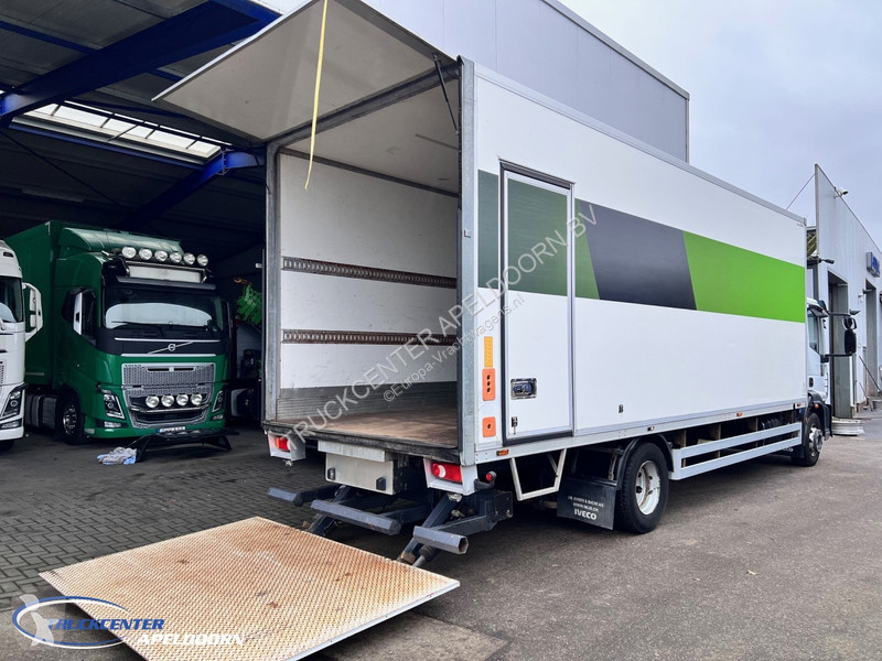 Kamion Iveco 150E28 175,650 km, AC, 3 seats,...