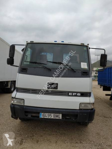 Camion plateau ridelles ERF