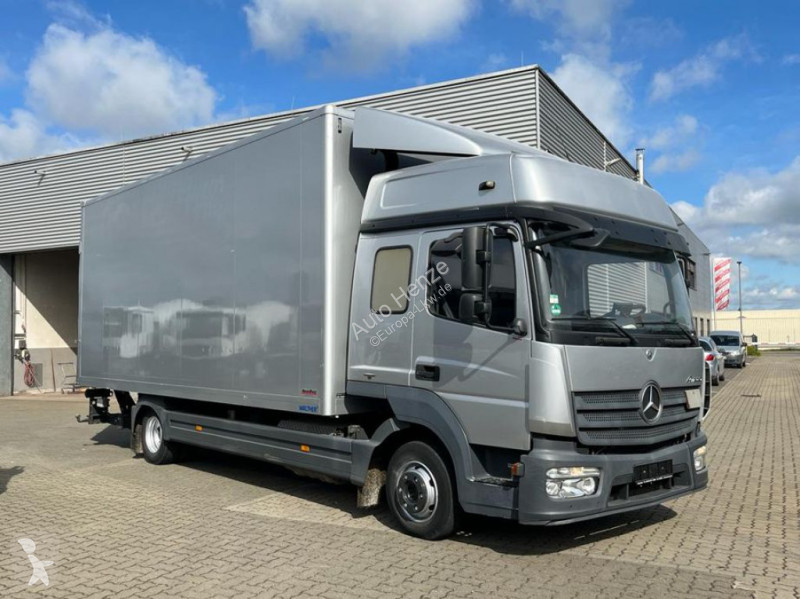 Kamion Mercedes Atego 818 L Möbelkoffer LBW...