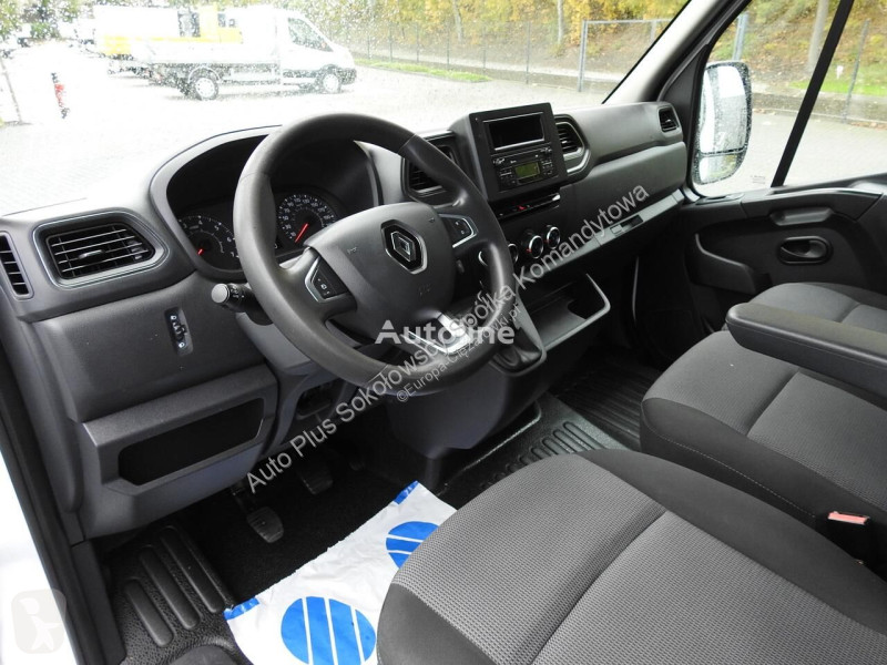 Véhicule utilitaire Renault MASTER SKRZYNIA...