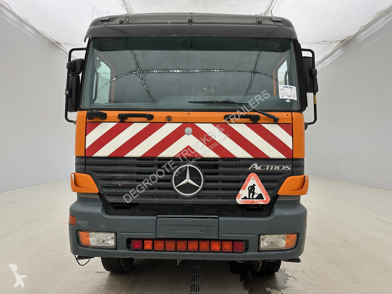 Camion Mercedes 3235 - 8x4