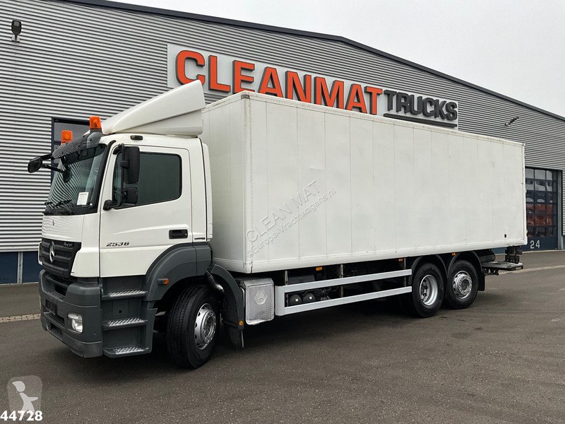Camion Mercedes 2636 6x2 Dhollandia laadklep...