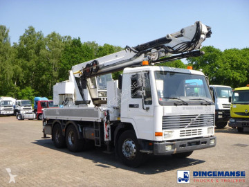 Камион кран Volvo