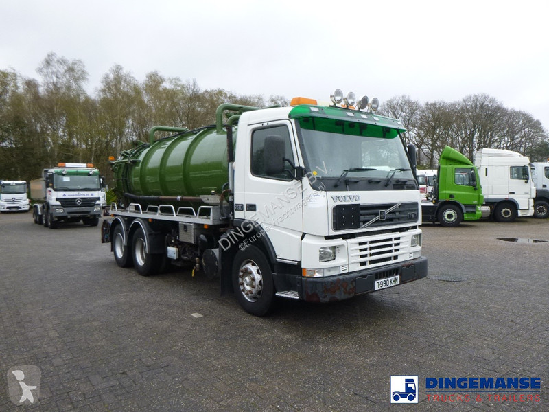 Camion Volvo FM7 290 6X4 RHD vacuum tank 13.7 m3