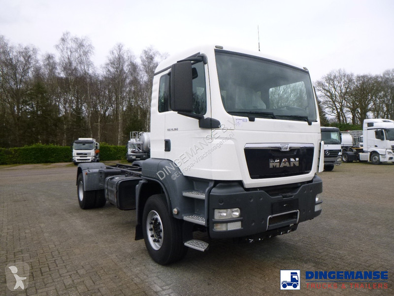 Camion MAN 19.360 4X2 BBS manual Euro 2 chassis...