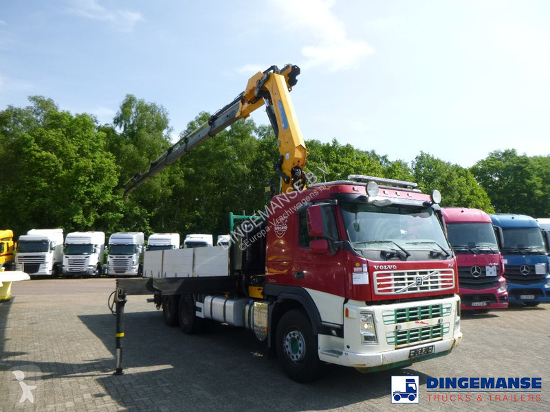 Camion Volvo 440 6x2 Euro 4 + Effer 350.11/6S
