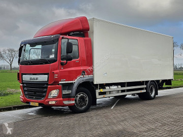 Camion fourgon DAF