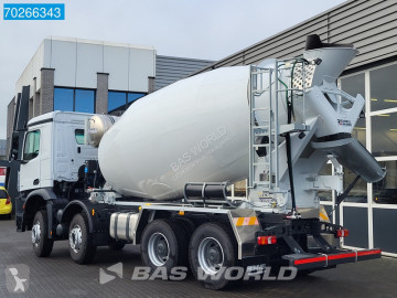 Camion béton toupie / Malaxeur Mercedes neuf