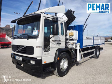 Camion grue ridelles Volvo