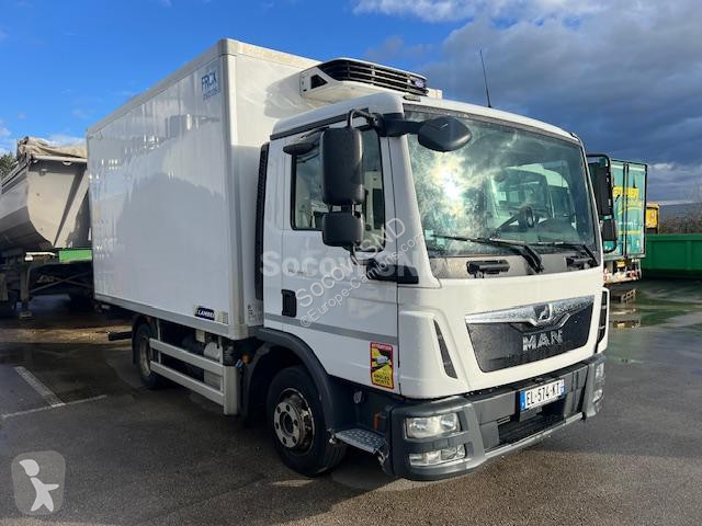 Camion MAN 8.220