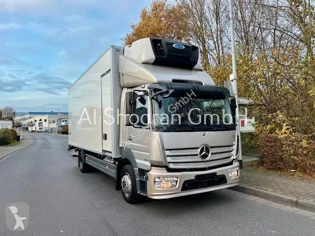 Vrachtwagen Mercedes 1218 Carrier Supra...