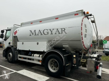 Camion citerne hydrocarbures Renault
