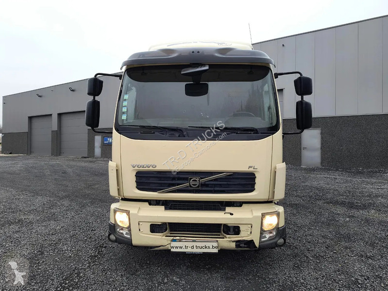 Camion Volvo FL 240 D'HOLLANDIA 2000KG - 5,76M BOX